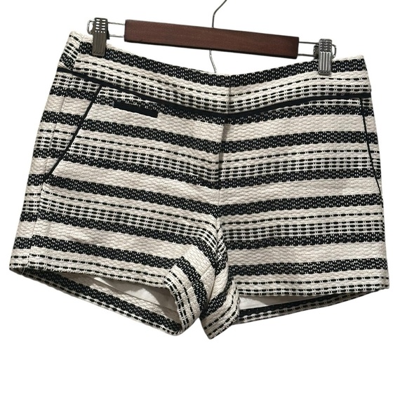 Ann Taylor LOFT Striped Tweed Riviera Shorts Women’s Size 2 NWOT - Picture 2 of 8